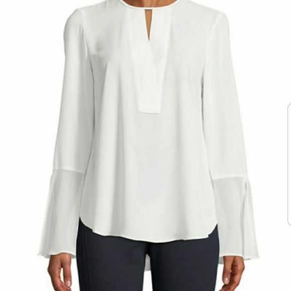 T Thahari Necklace Bell Sleeve Blouse Size M - Picture 1 of 8
